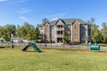 Pet Park at Ashley Court Apartments, Charlotte